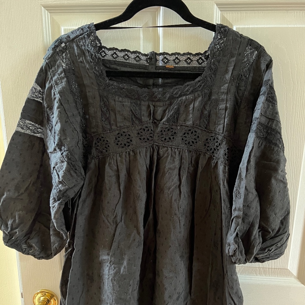 Free People Black Top Sz XS Bohemian
